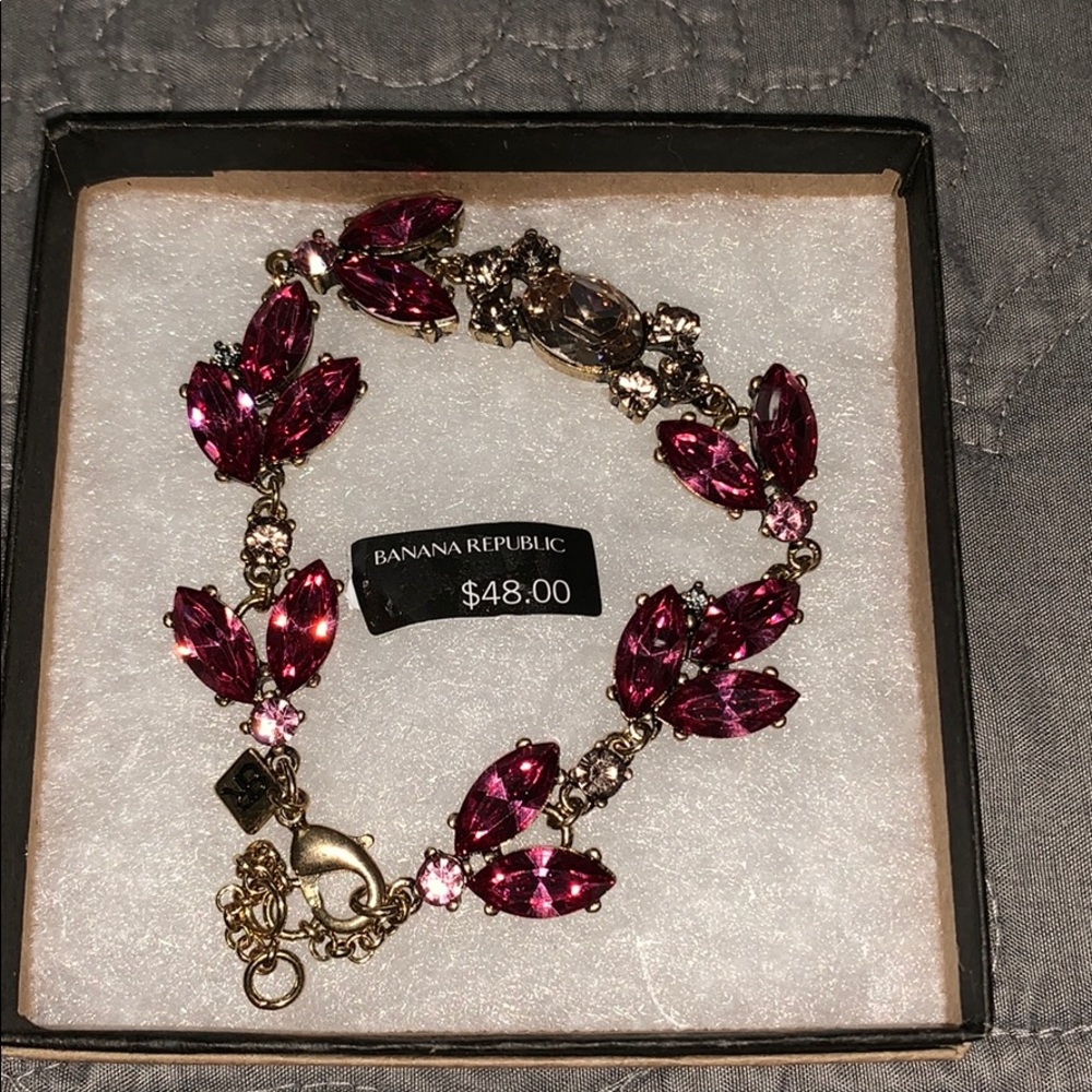 Banana Republic pink/fuchsia stoned bracelet NWT